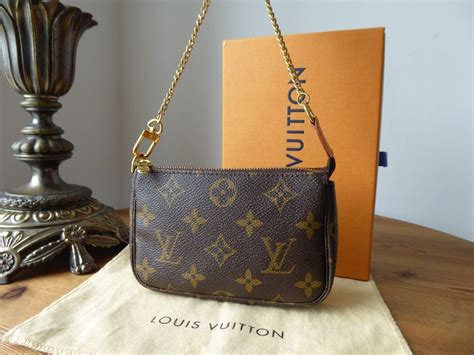 louis vuitton pearl bag|louis vuitton mini pochette.